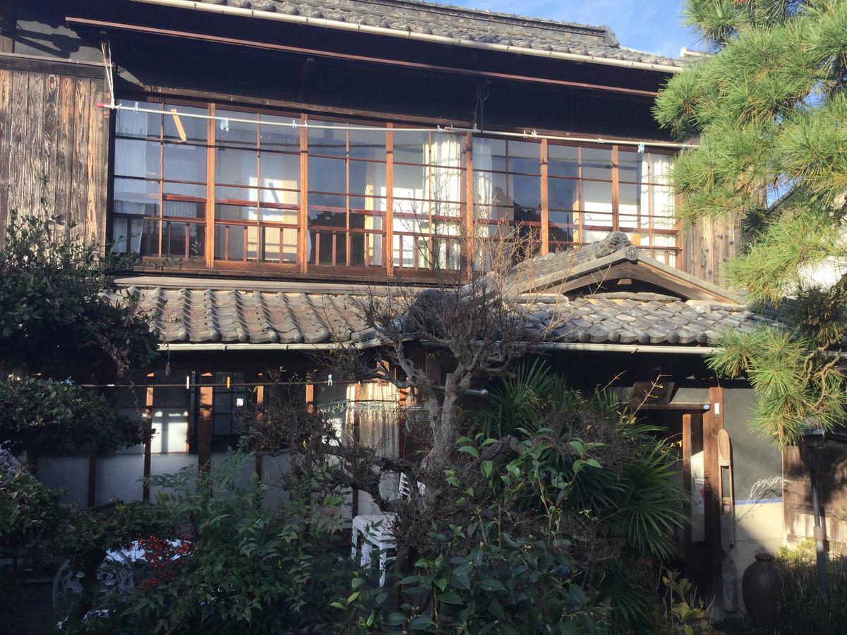 Bed and Breakfast Oyajino Umi Naoshima Exterior foto