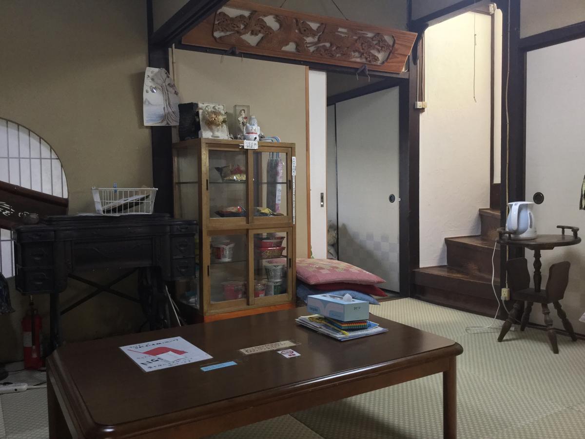 Bed and Breakfast Oyajino Umi Naoshima Exterior foto