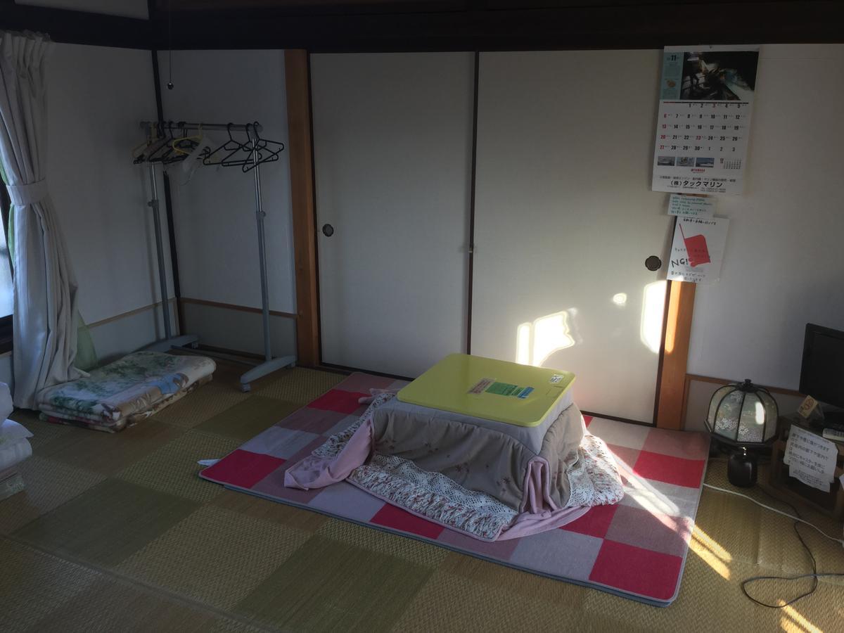 Bed and Breakfast Oyajino Umi Naoshima Exterior foto