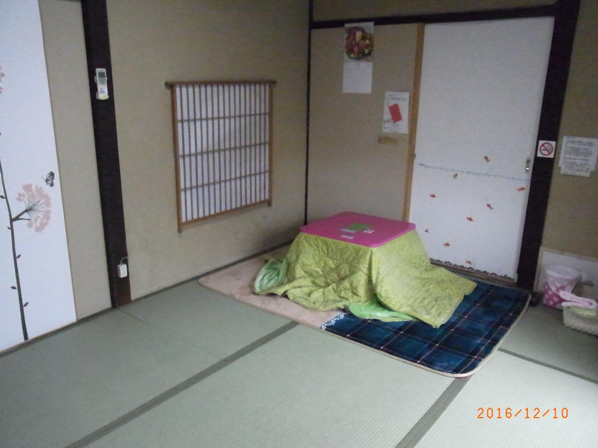 Bed and Breakfast Oyajino Umi Naoshima Exterior foto