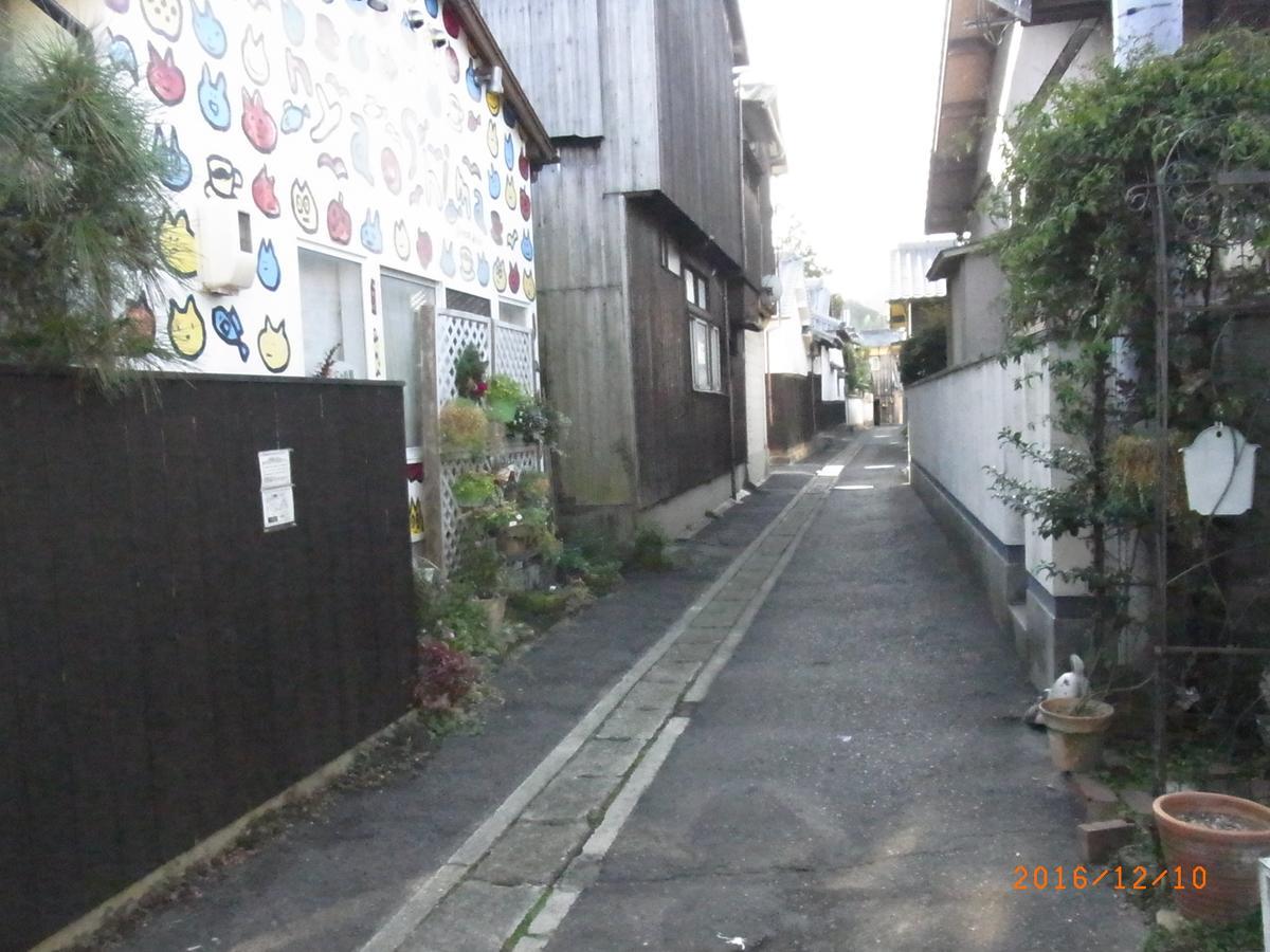 Bed and Breakfast Oyajino Umi Naoshima Exterior foto